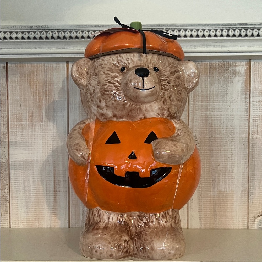 Creepy Critters Bear Pumpkin Halloween Ceramic Cookie Jar‎ Spooky Decor